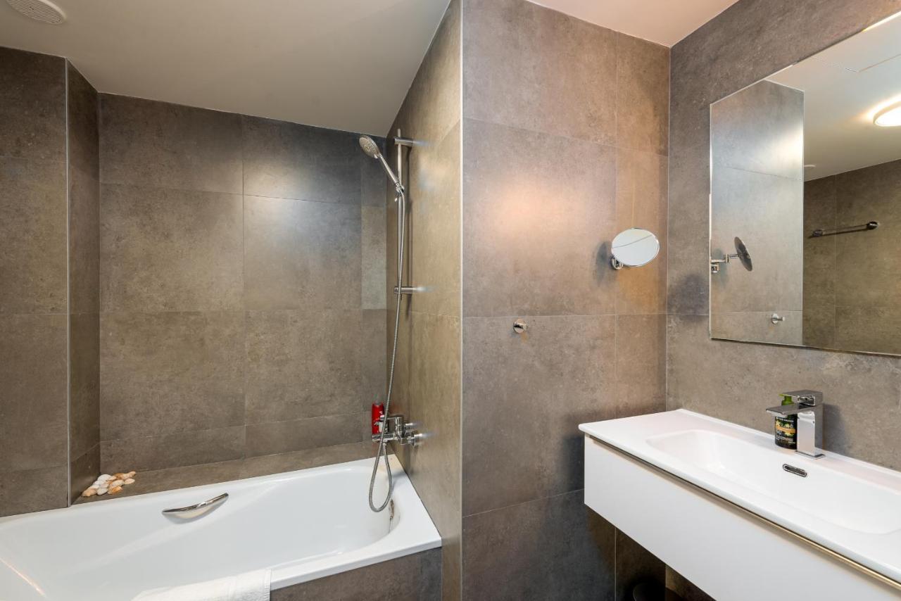 Luxurious Apartment With Sea Views Blue Suites B2-103 Manilva Exteriör bild